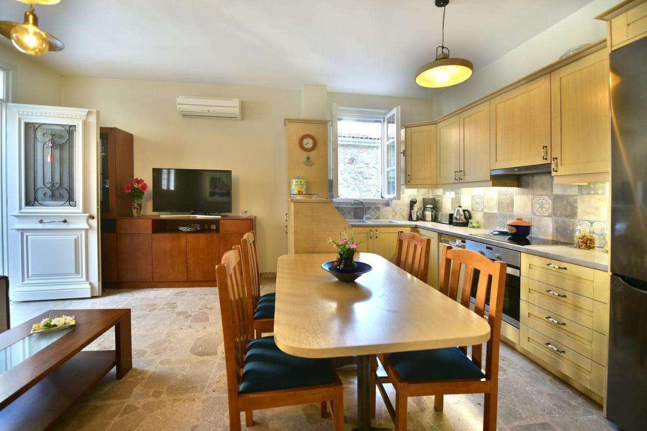 Feel At Home - Family House In Hydra 外观 照片